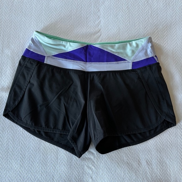 Lululemon Run Times Short, Size 4, Black & Purple - Picture 1 of 9